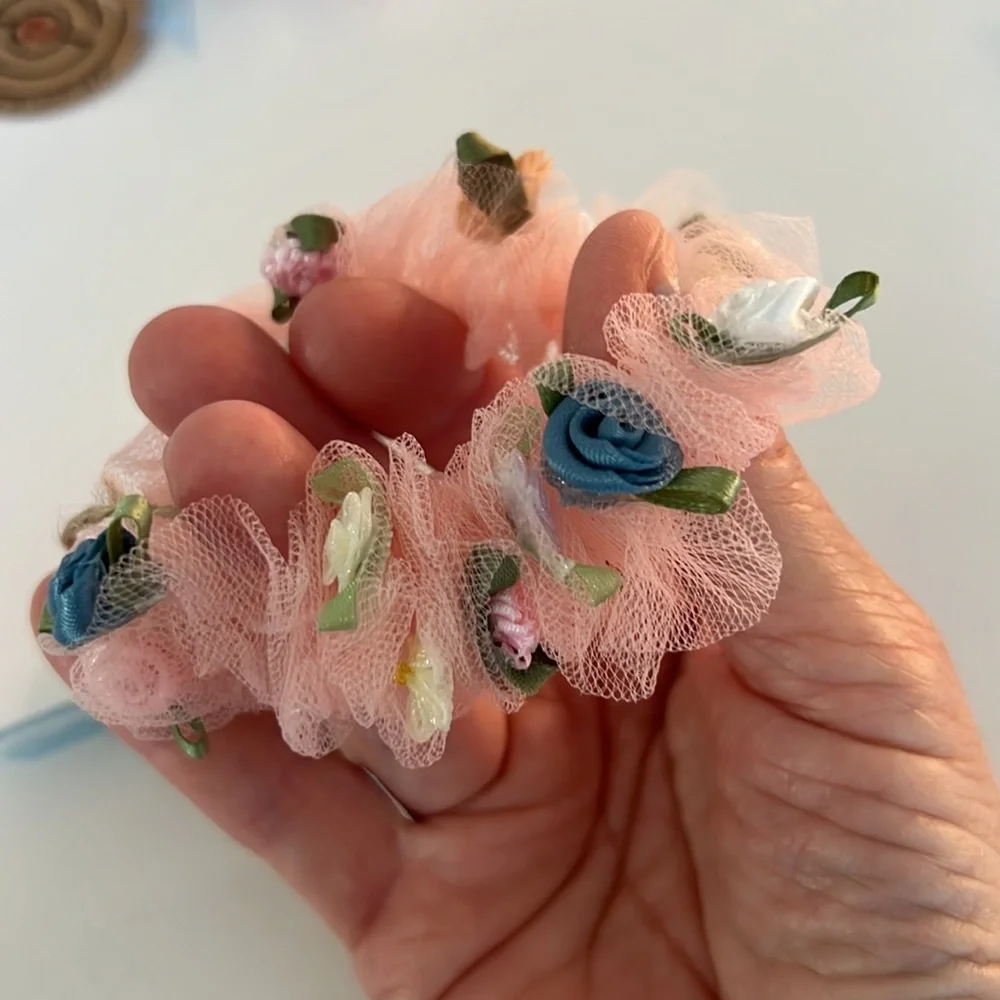 NWT Handmade Unique Mesh & Miniature Floral Scrunchie Artisan Aspen Accessory